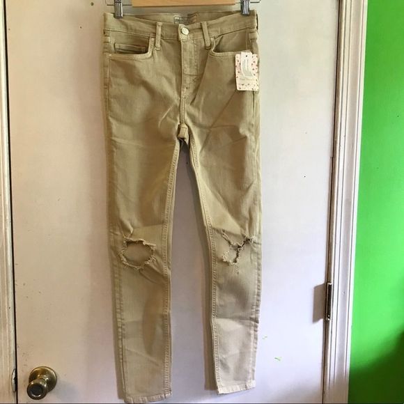 NWT $78 free people | Distressed | Khaki | Skinny Jeans - Picture 4 of 14